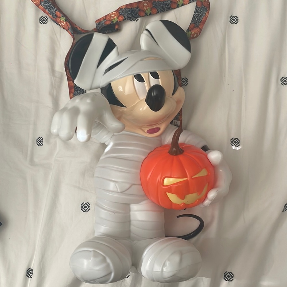 Disneyland Mickey Mummy popcorn bucket